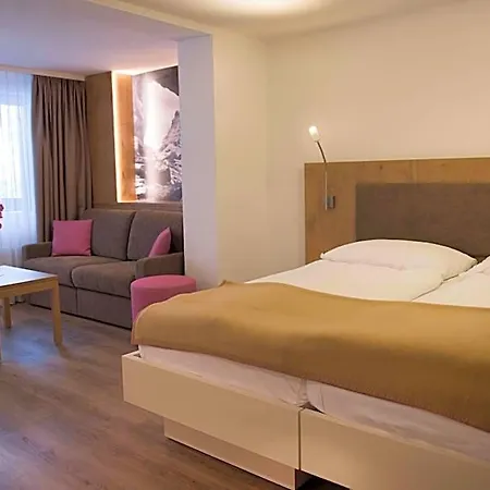 Aparthotel Patricia Self-check-in & Access At Alpen Zermatt