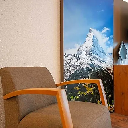 Patricia Self-check-in & Access At Alpen 3* Zermatt