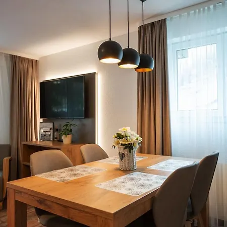 Patricia Apartahotel