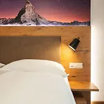 Aparthotel Patricia 3*