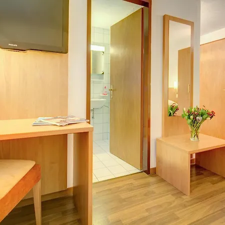 Patricia Aparthotel 3*