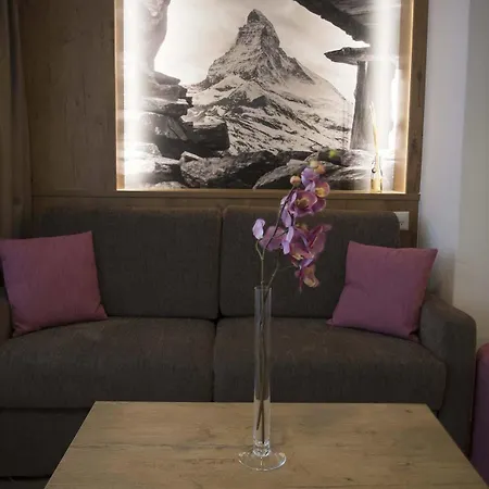 Patricia Aparthotel